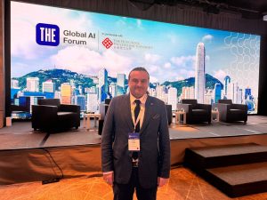 DEVLETİN FİKİR MUTFAĞINDAN YAPAY ZEKANIN DAVOSU HONG KONG’A ÇIKARMA