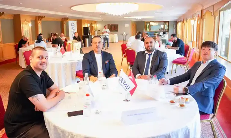 DİŞ İMPLANTI ÇALIŞTAYI BİR BAŞLADI PİR BAŞLADI..SONUÇTA HER KURUMA GÖREV DÜŞÜYOR